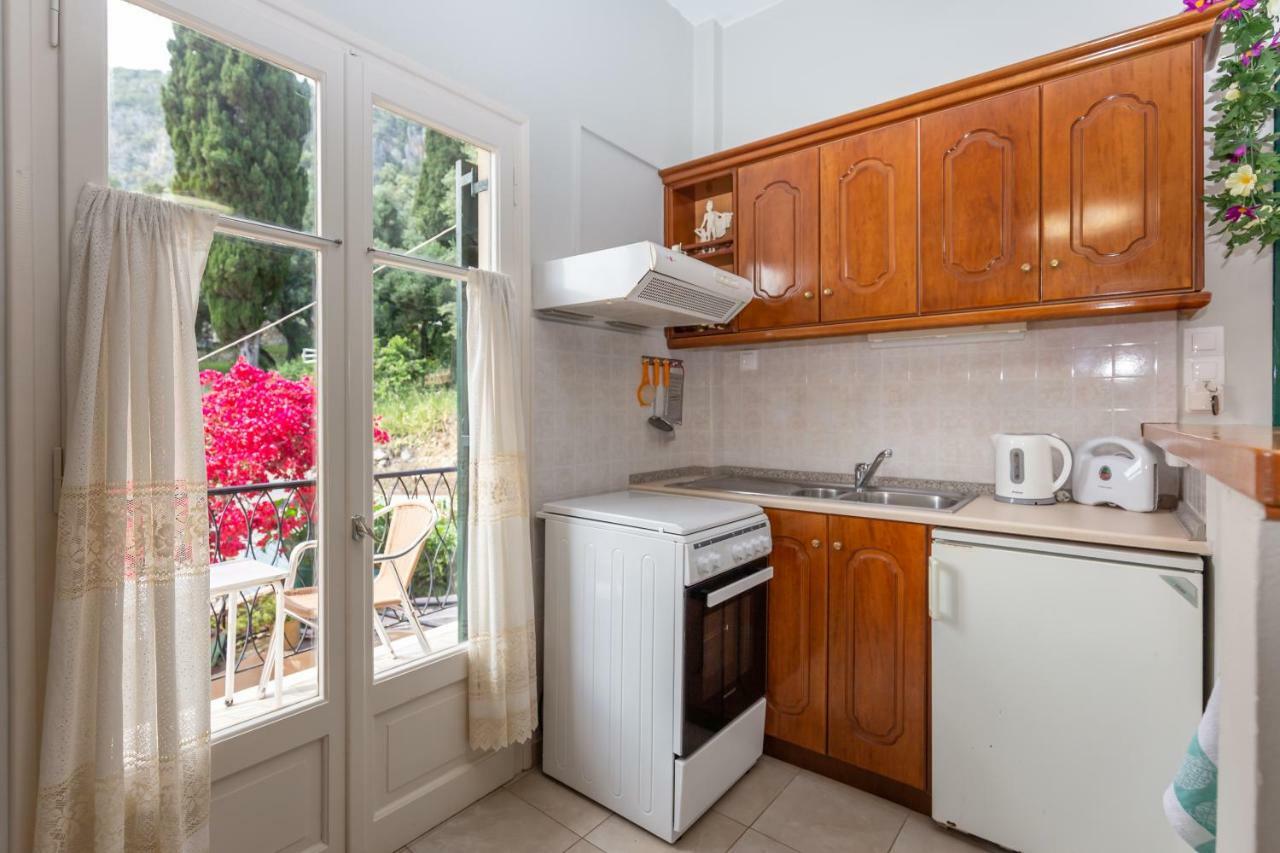 Rapanos Apartments Paleokastritsa Buitenkant foto